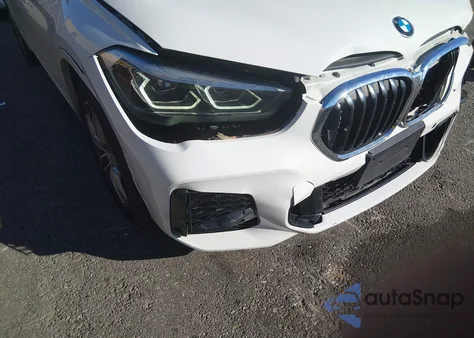 2020 BMW X1 xDrive28I z USA, uszkodzony, nr VIN WBXJG9C06L5P69080